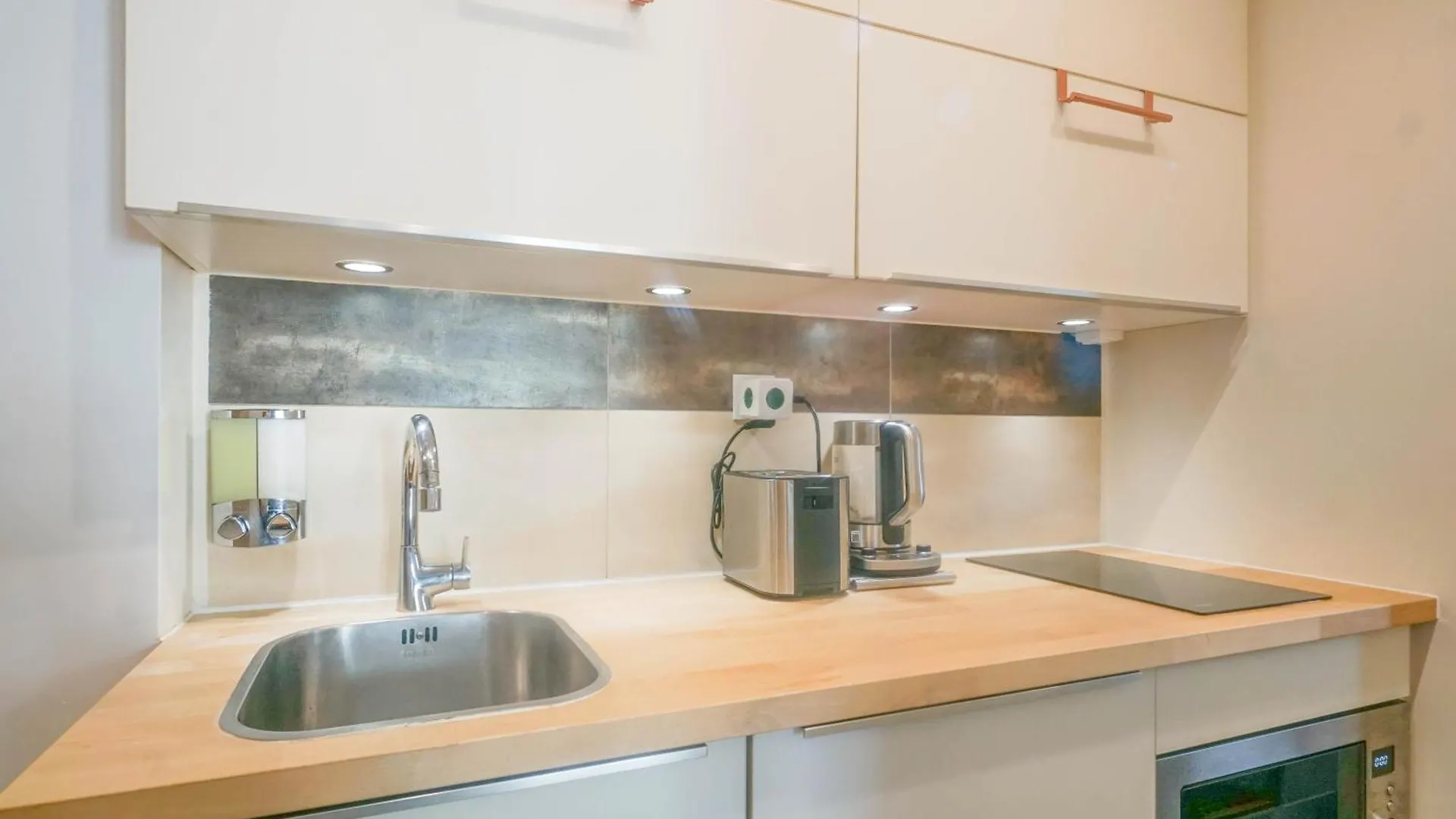 פריז Eiffel Tower & Invalides - Cosy Quiet Appartement 0*,