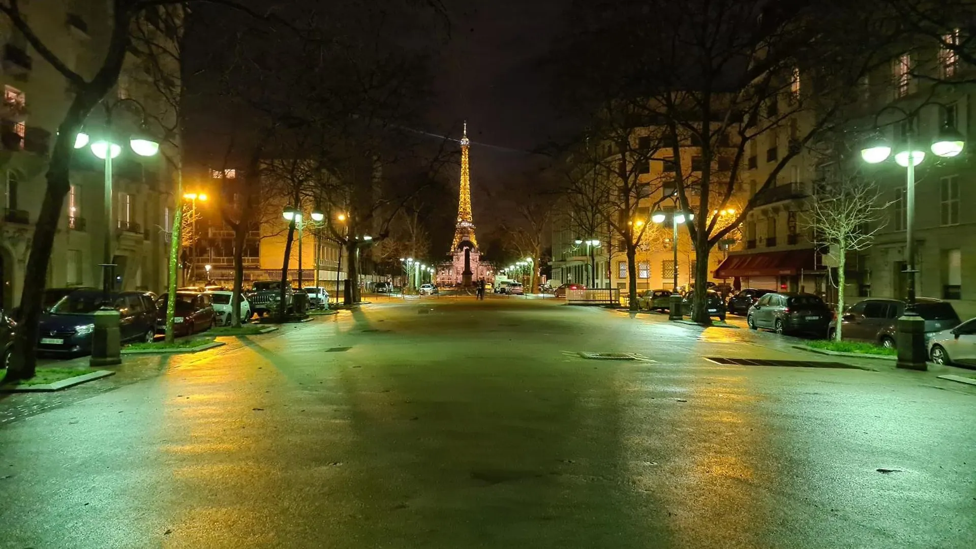 Eiffel Tower & Invalides - Cosy Quiet Appartement Paříž