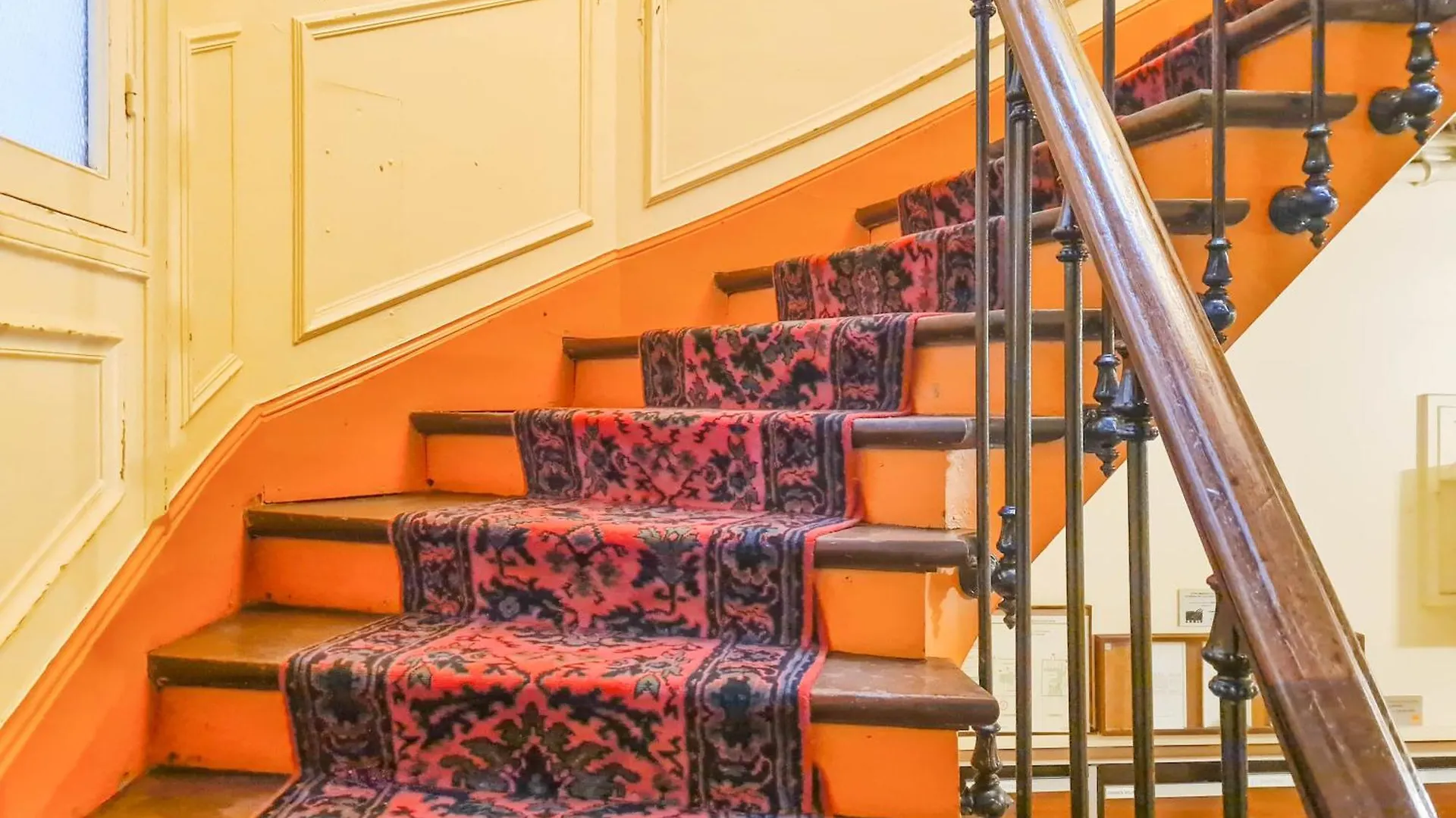 Apartment Eiffel Tower & Invalides - Cosy Quiet Appartement Paris